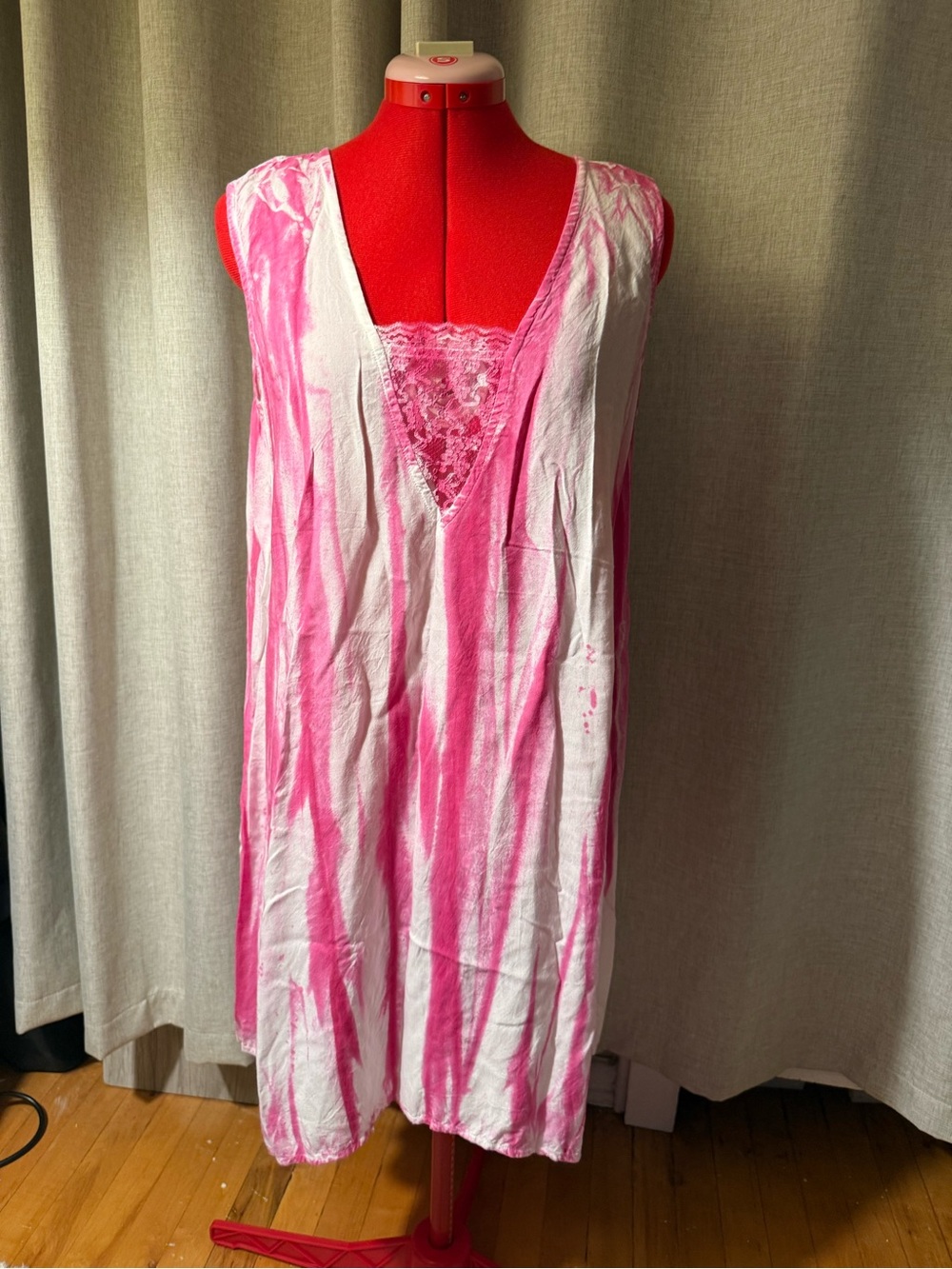 Peppermint Bay Pink Tie-Dye Lace-Trim Dress